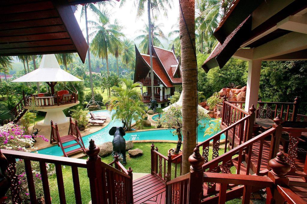 Coco Palace Resort Nai Harn Chambre photo