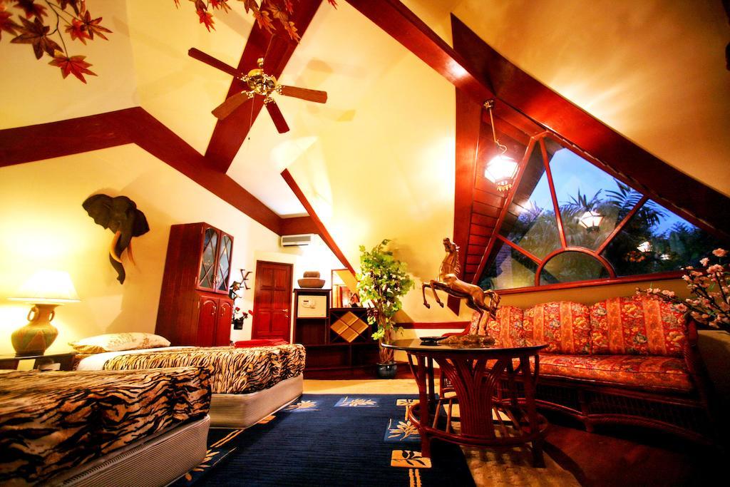 Coco Palace Resort Nai Harn Chambre photo