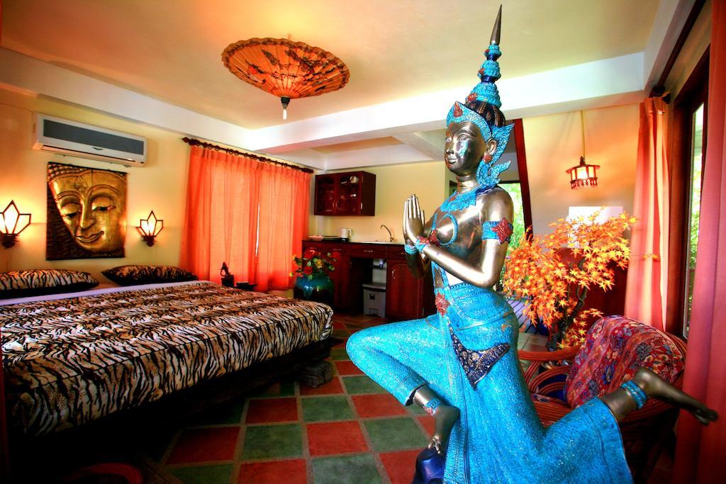 Coco Palace Resort Nai Harn Chambre photo