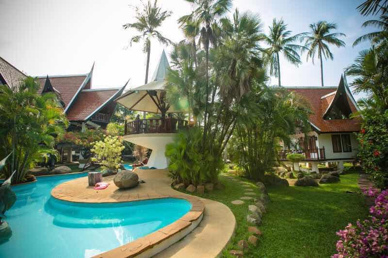 Coco Palace Resort Nai Harn Extérieur photo