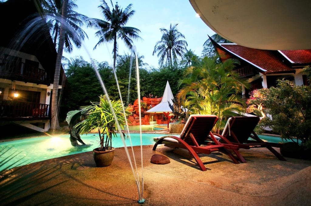 Coco Palace Resort Nai Harn Extérieur photo