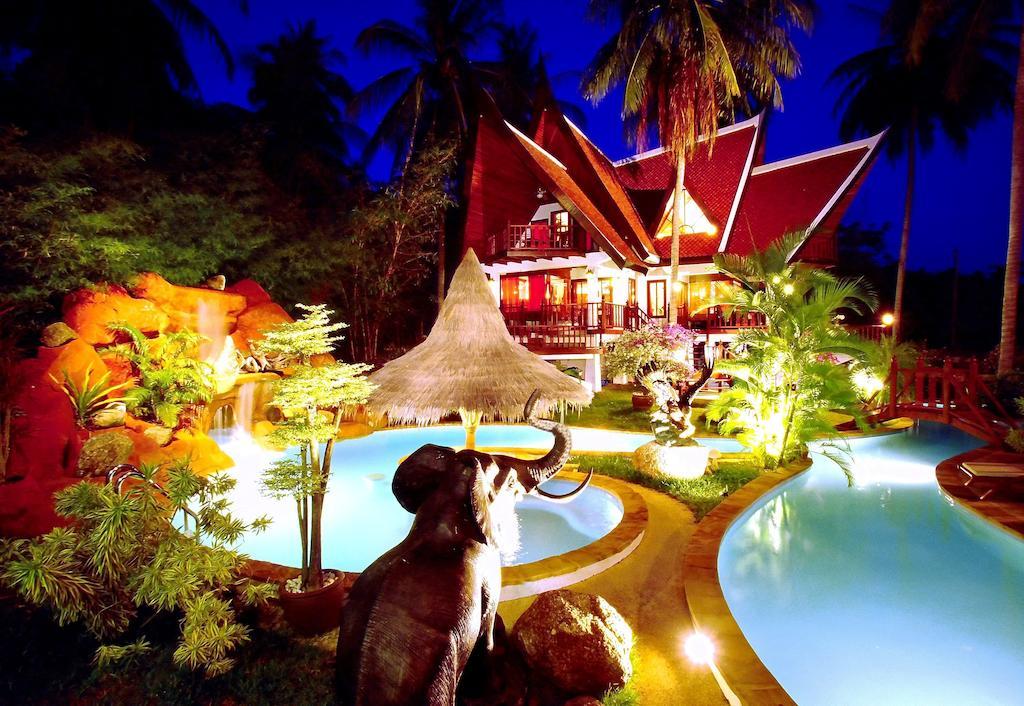 Coco Palace Resort Nai Harn Extérieur photo